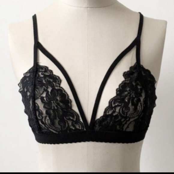 Sexy Black Lace Strappy Bralette - Picture 5 of 7